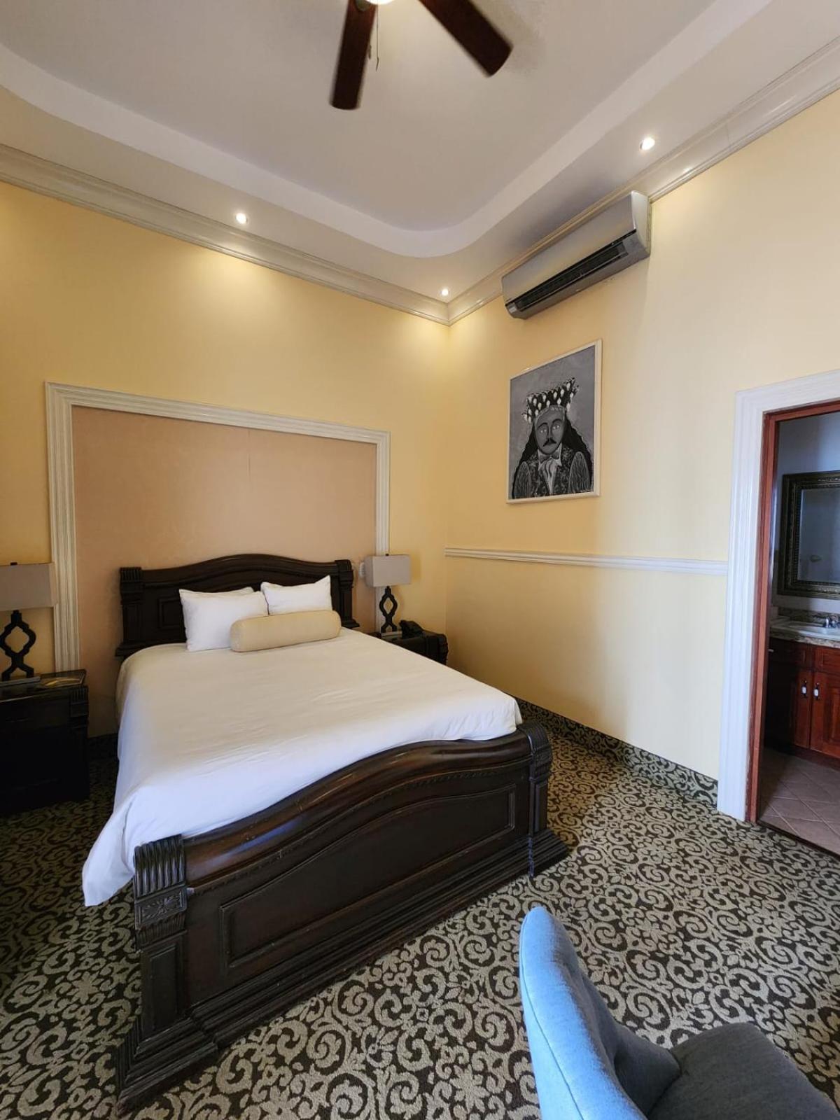 Hotel La Perla León Dış mekan fotoğraf