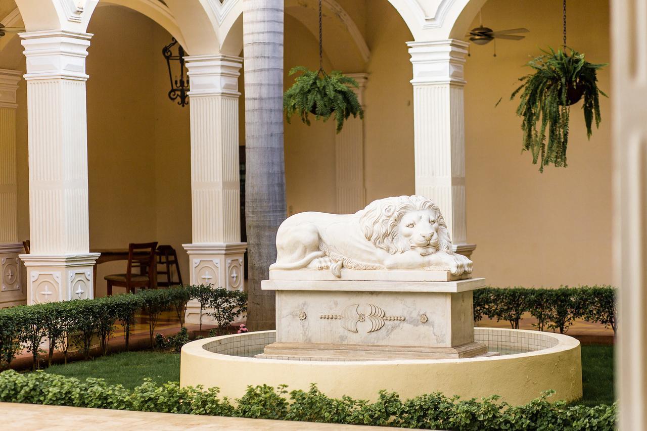 Hotel La Perla León Dış mekan fotoğraf